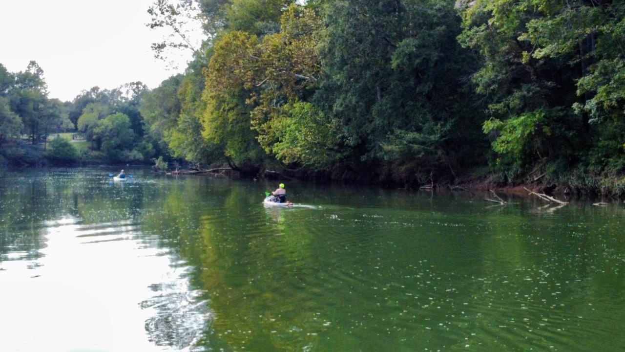 River Wellness Lodge Kingston Bagian luar foto