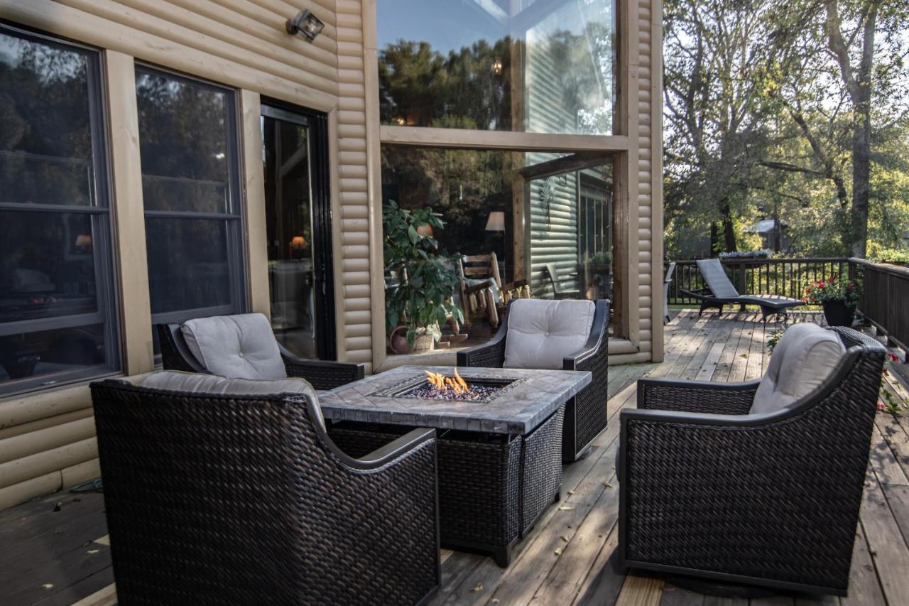 River Wellness Lodge Kingston Bagian luar foto